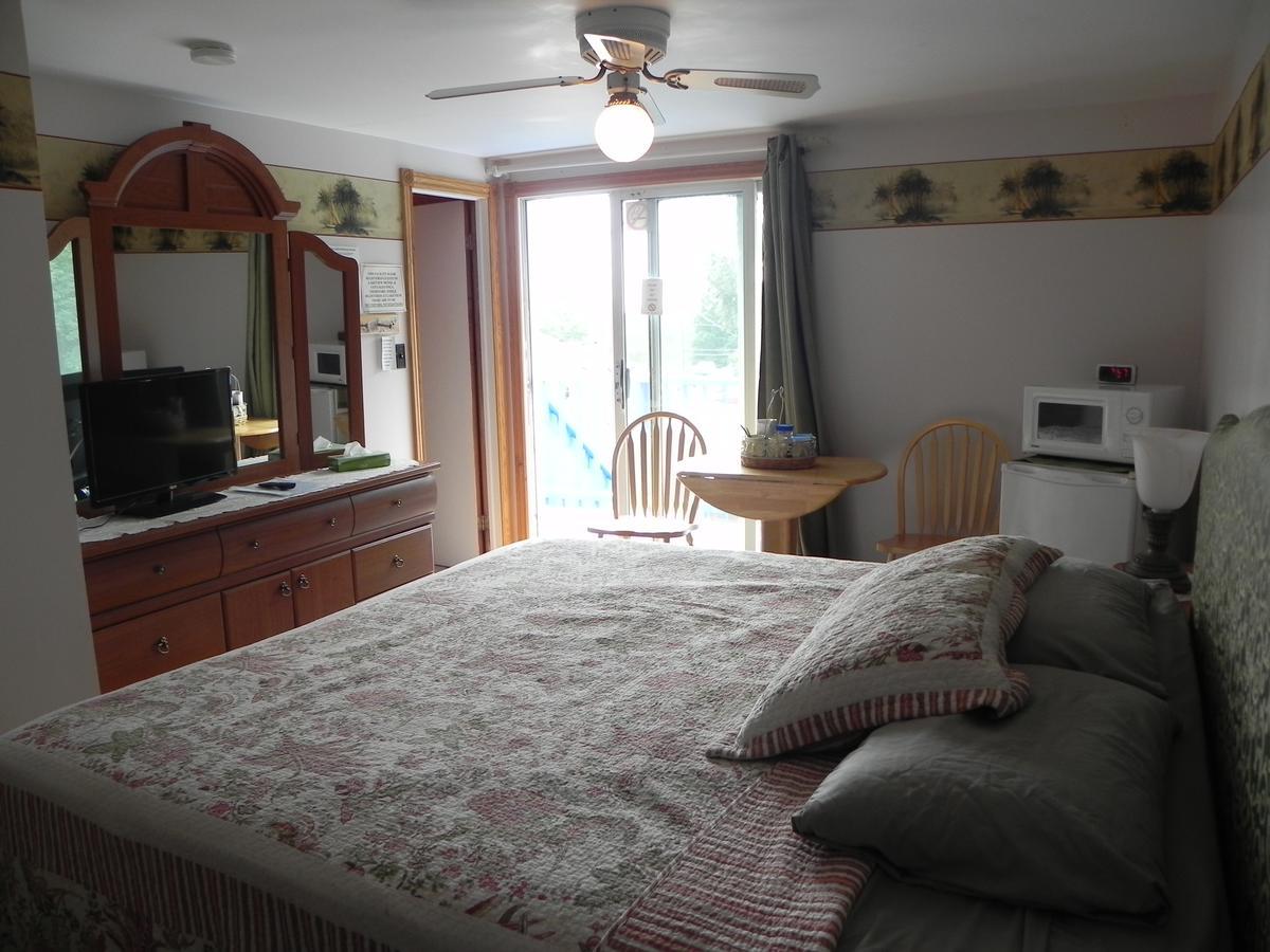Lakeview Motel & Cottages Sauble Beach Buitenkant foto